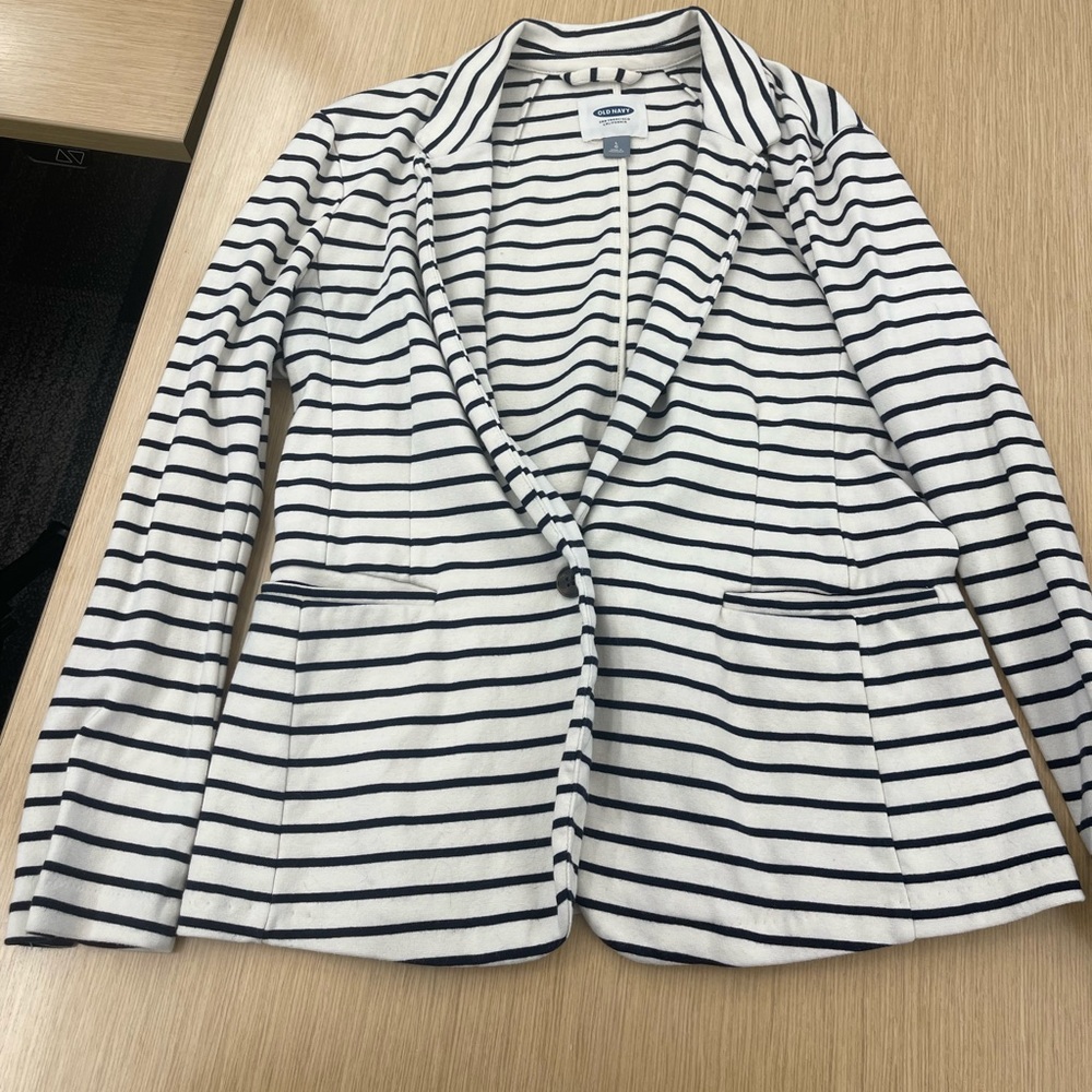 Women’s blazer size large